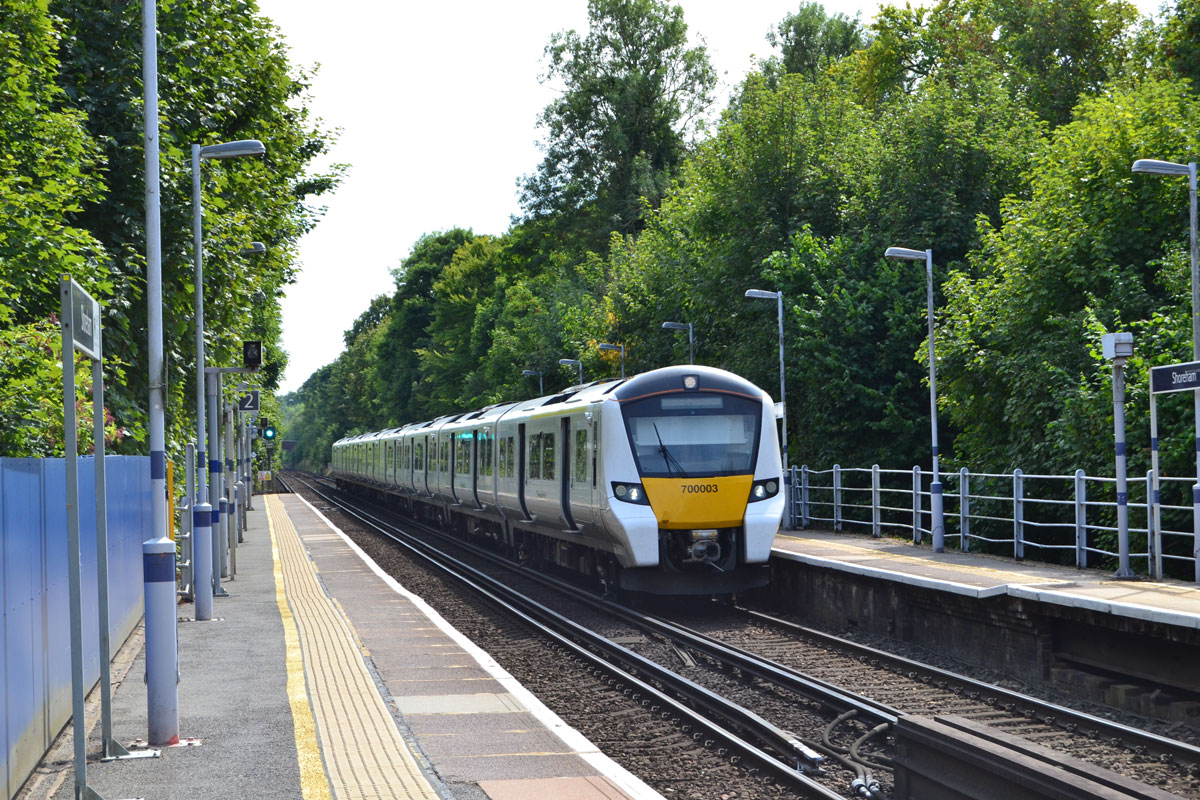 Thameslink train at Shoreham station